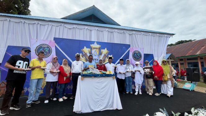 
Milad SMA Negeri 2 Raha ke-43 Dirayakan Dengan Berbagai Kegiatan Sosial