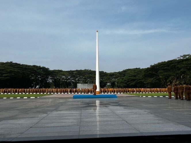 
Pimpin Apel Gabungan, Pahri Yamsul Tekankan Peningkatan Kedisiplinan ASN