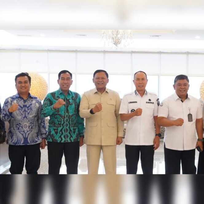 
ASR Gandeng Kementerian Perikanan & Kelautan Kembangkan Sektor Maritim Sultra
