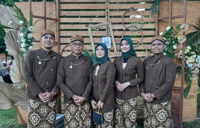 
Dari Tanah Para Sultan ke Panggung Intelektual Tanah Jawa