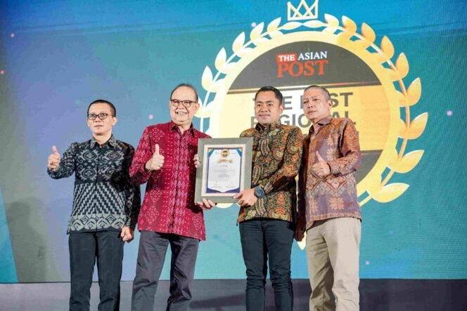 
Laba Tumbuh 61 Persen, Bank Sultra Sabet Predikat “Sangat Baik” di Ajang Best Regional Champion 2026