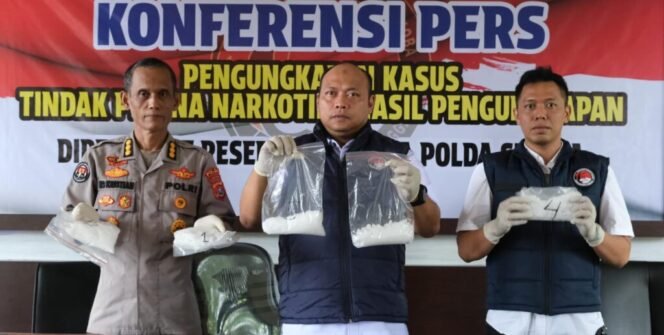 
Polda Sultra amankan Sabu 1 Kg dari mahasiswa Kolaka