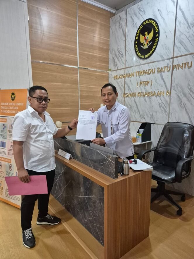 
Tuding Ada “Mafia Perkara” di Kasus Jembatan Cirauci, MBG Laporkan Enam Jaksa