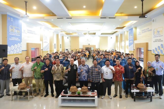 
Gubernur Sultra Mayjend TNI (Purn) Andi Sumangerukka hadiri sosialisasi beasiswa LPDP