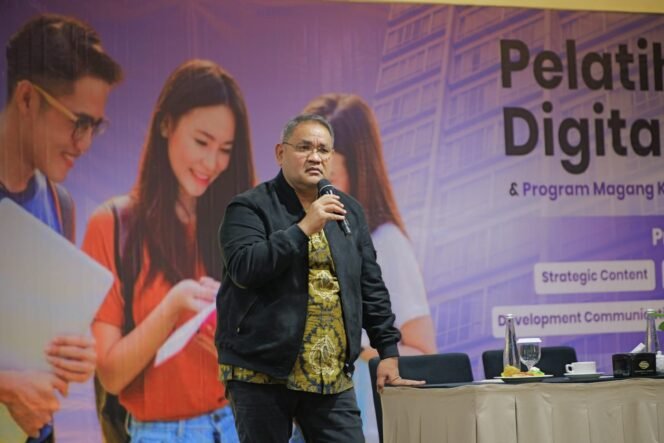 
Direktur Geopolitik GREAT Institute, Dr. Teguh Santosa