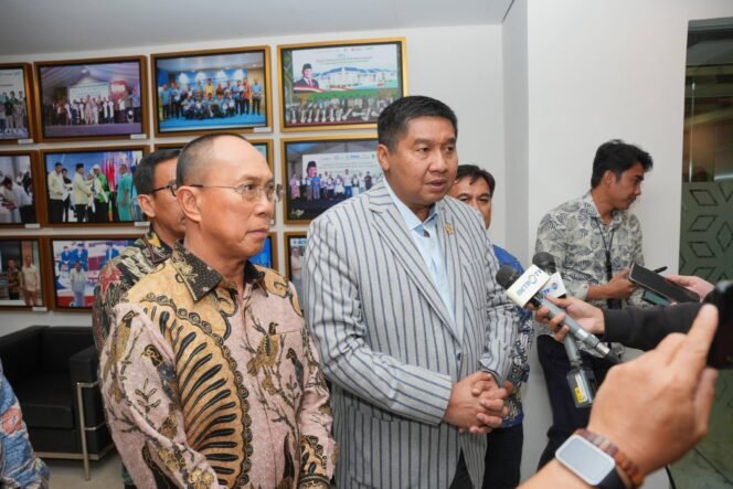 
Lobi Pemprov Sultra di Kementerian PKP Berbuah 10.000 Unit Bedah Rumah