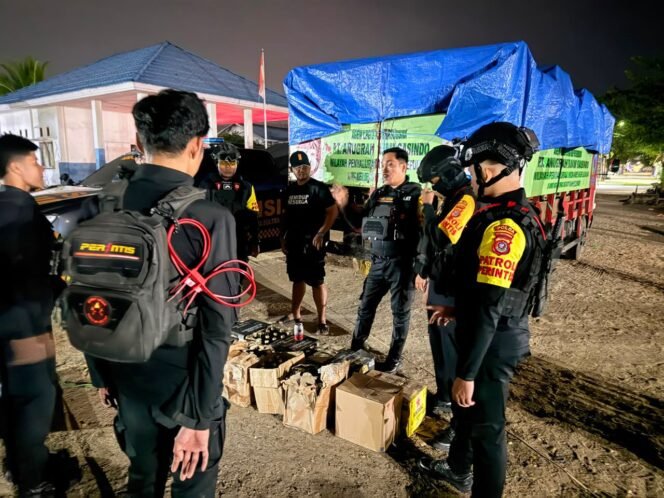 
Ops Pekat Anoa 2026: Ditsamapta Polda Sultra Gagalkan Penyelundupan 168 Botol Miras Tanpa Izin Ke Wawoni