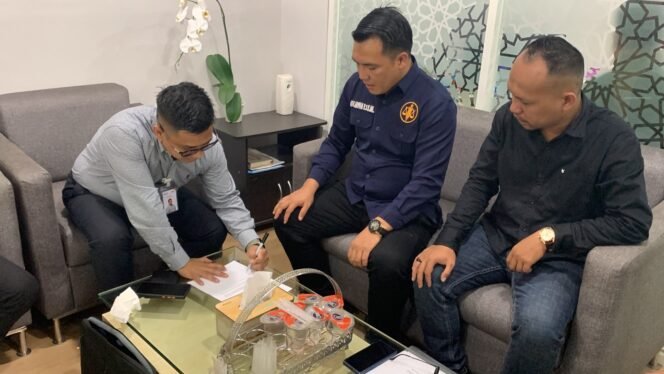
Digeruduk Massa Soal Sengketa Lahan Alexandria Hills, BSI Kendari Tegaskan Tak Ikut Danai