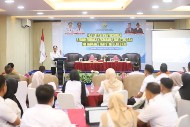 
Kepala Dinas Komunikasi dan Informatika Provinsi Sultra Andi Syharir
